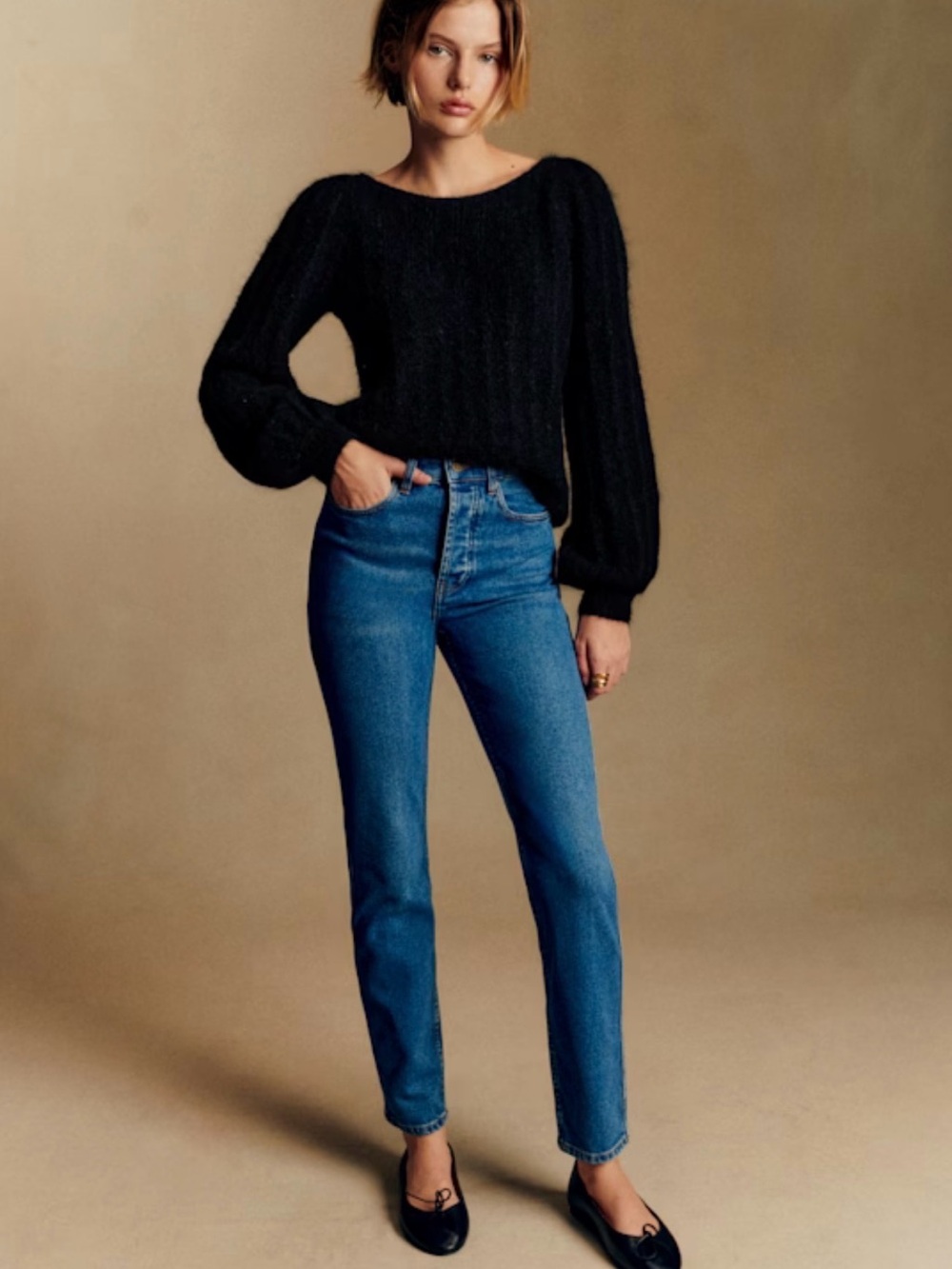 Sezane classic blue straight leg jean size 25